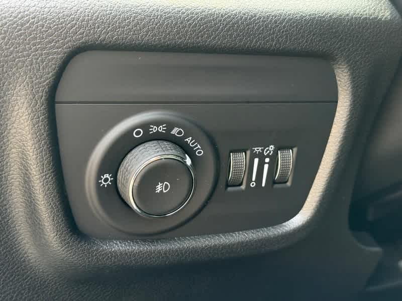 new 2025 Jeep Grand Cherokee L car, priced at $45,718