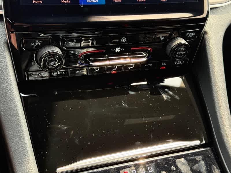 new 2025 Jeep Grand Cherokee L car, priced at $45,718