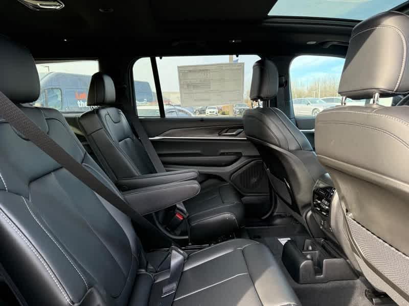 new 2025 Jeep Grand Cherokee L car, priced at $50,348