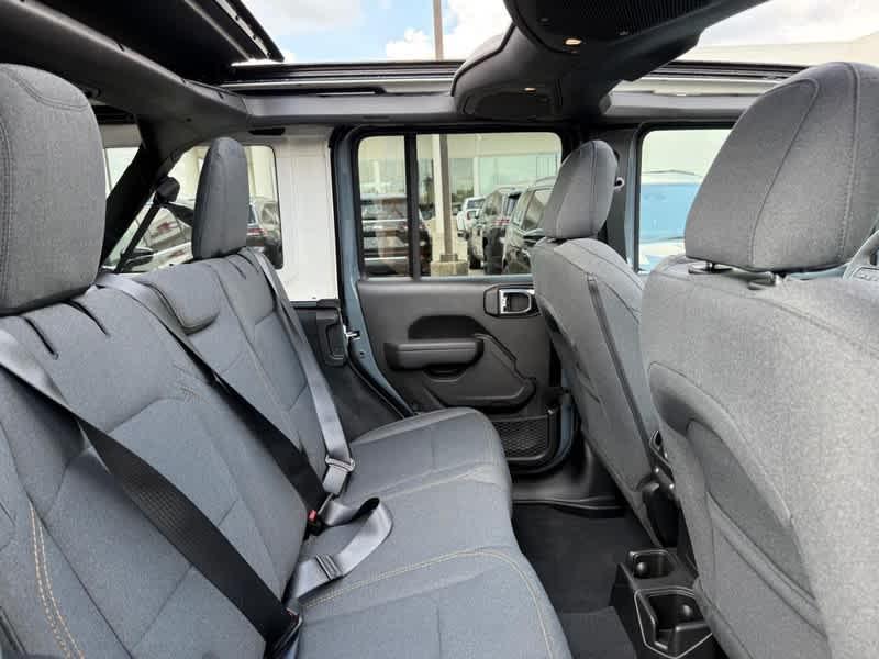 new 2025 Jeep Wrangler car, priced at $47,985