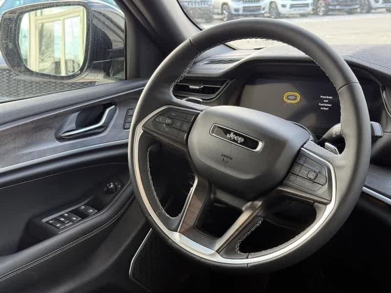 new 2026 Jeep Grand Cherokee car, priced at $53,210