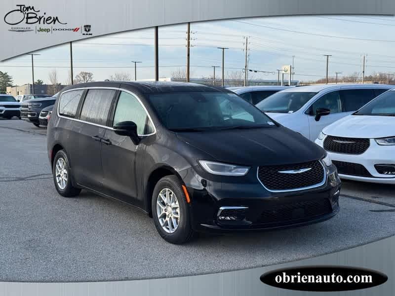 new 2026 Chrysler Pacifica car, priced at $43,415