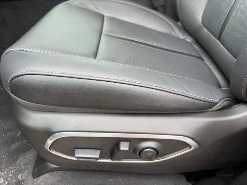 new 2026 Jeep Grand Wagoneer L car, priced at $81,760