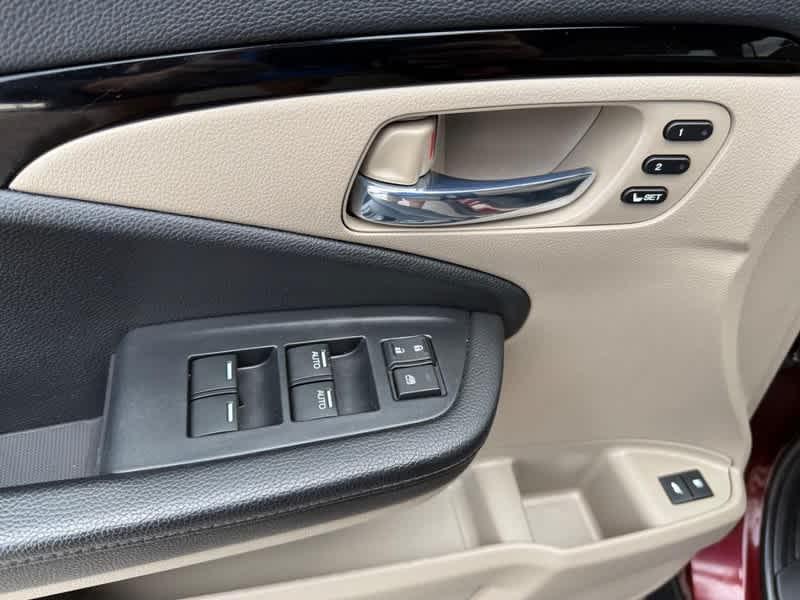 2021 Deep Scarlet Pearl Honda Pilot