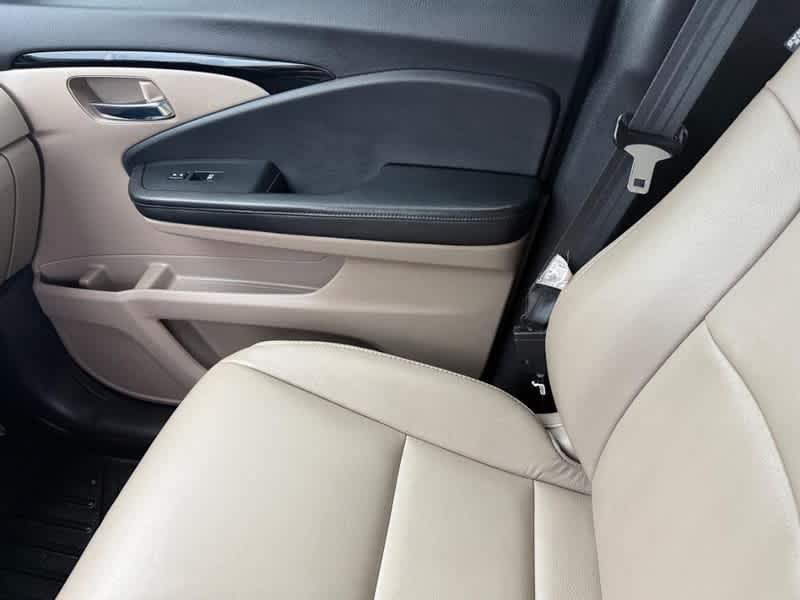 2021 Deep Scarlet Pearl Honda Pilot