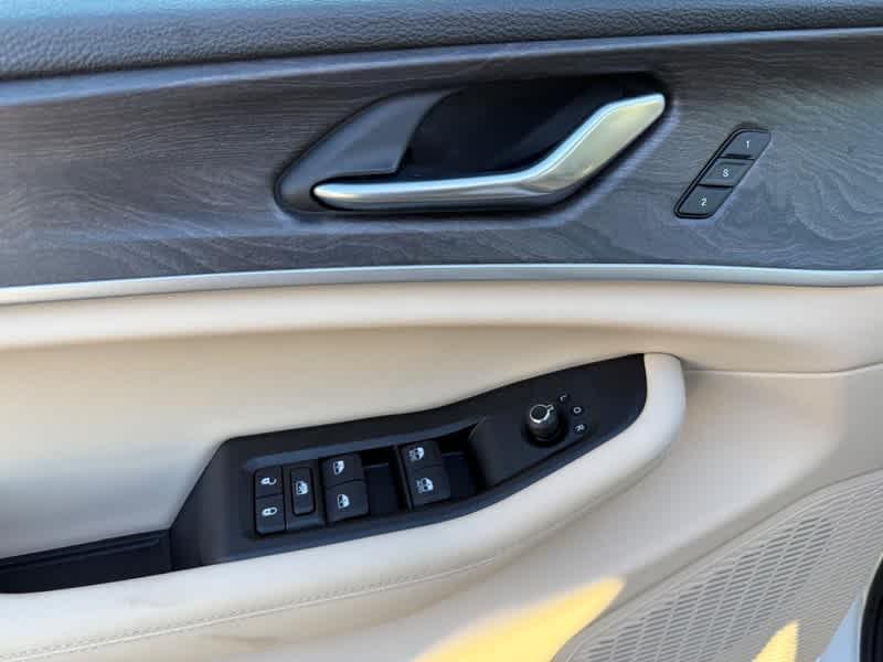 new 2025 Jeep Grand Cherokee car, priced at $44,673