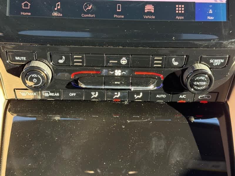 new 2025 Jeep Grand Cherokee car, priced at $44,673