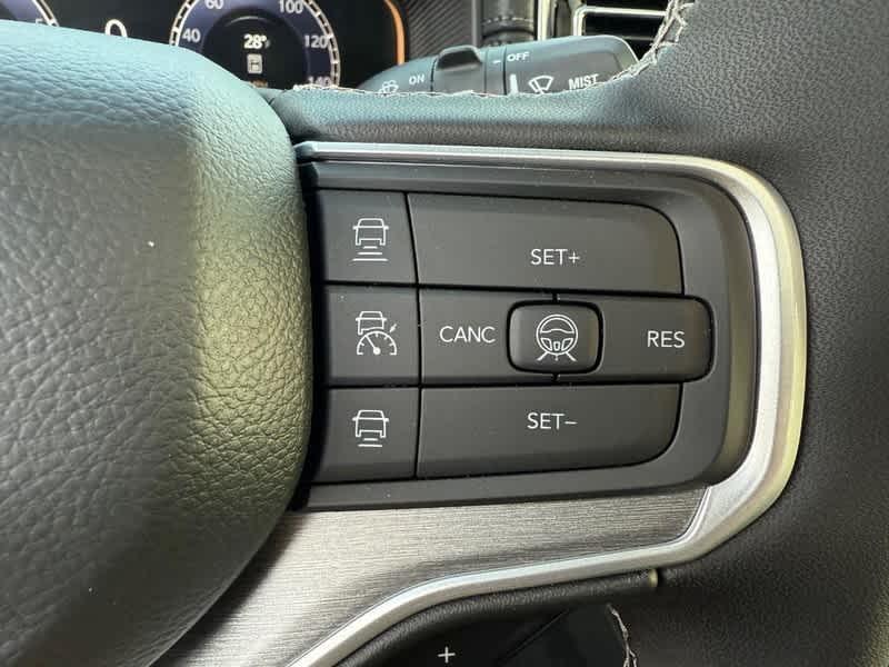 new 2026 Jeep Grand Wagoneer L car, priced at $77,045