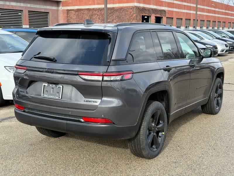 new 2025 Jeep Grand Cherokee car, priced at $48,237