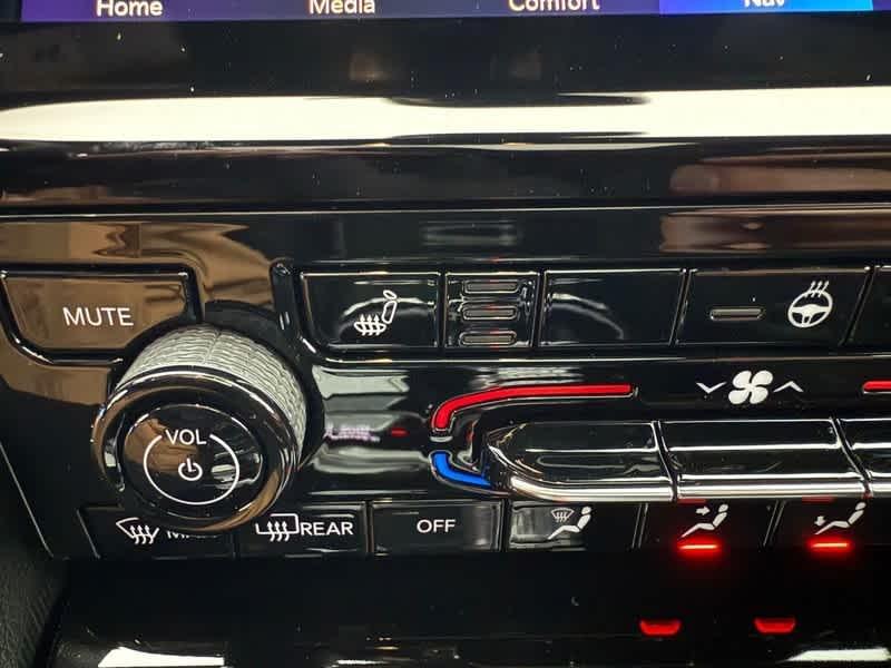 new 2025 Jeep Grand Cherokee car, priced at $47,519