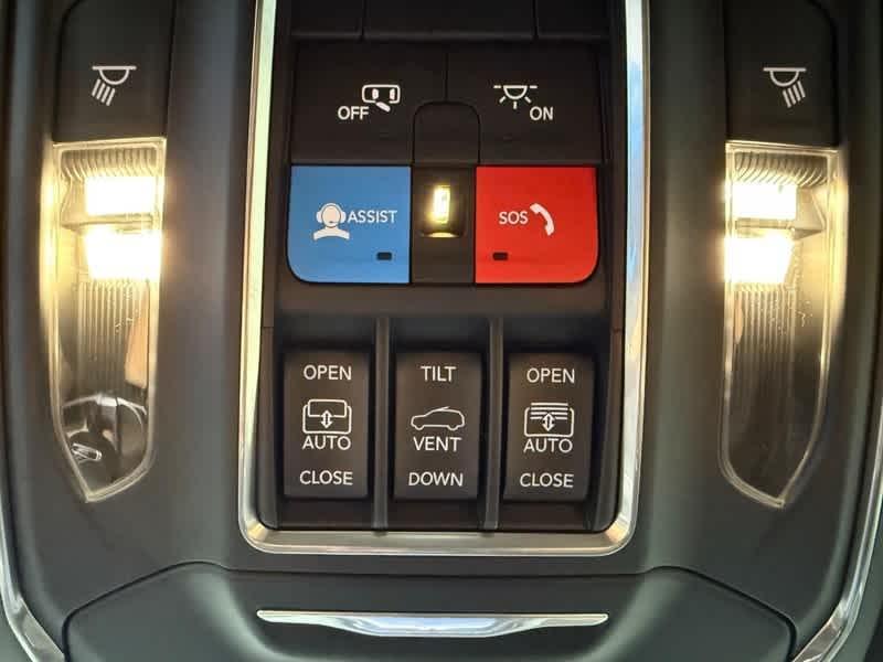 new 2025 Jeep Grand Cherokee car, priced at $47,519