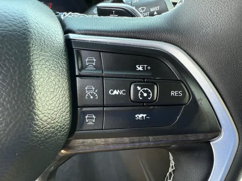 used 2024 Jeep Grand Cherokee car, priced at $37,195