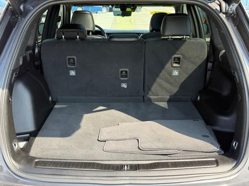 used 2024 Jeep Grand Cherokee car, priced at $37,195