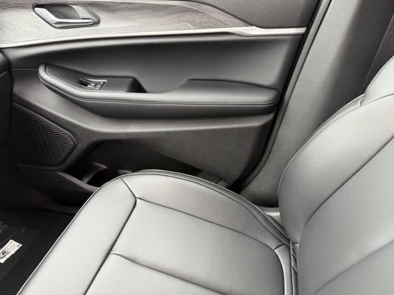 new 2025 Jeep Grand Cherokee car, priced at $46,944