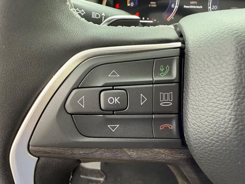 new 2025 Jeep Grand Cherokee car, priced at $46,944