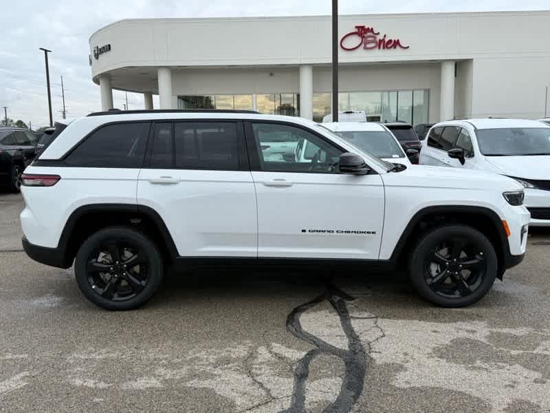 new 2025 Jeep Grand Cherokee car, priced at $46,944