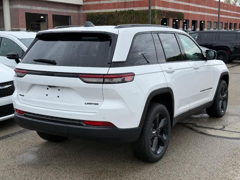 new 2025 Jeep Grand Cherokee car, priced at $46,944