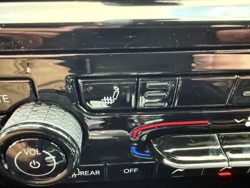 new 2025 Jeep Grand Cherokee car, priced at $48,488