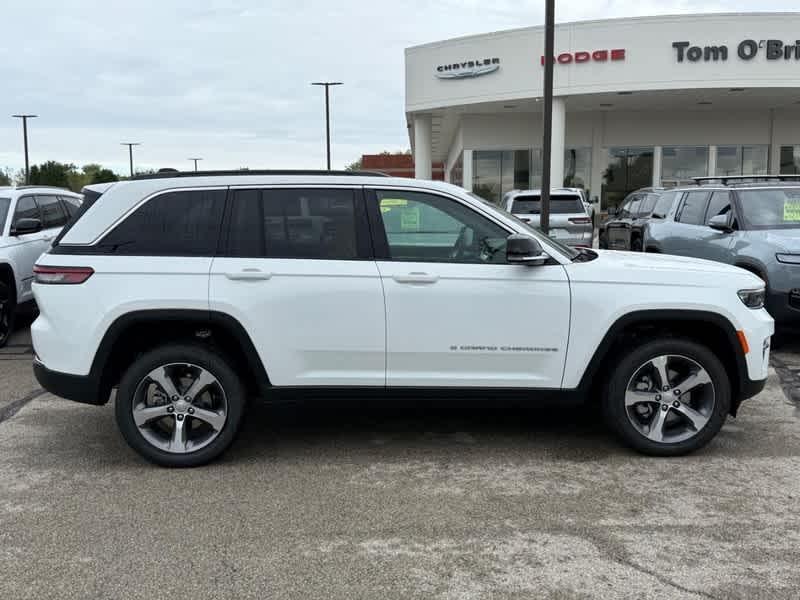 new 2025 Jeep Grand Cherokee car, priced at $46,957