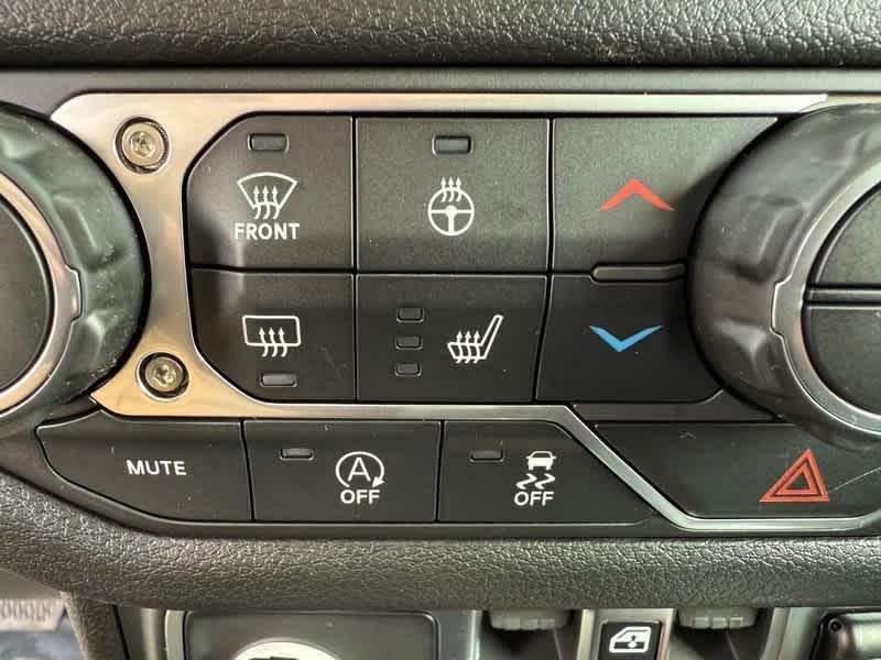 new 2026 Jeep Gladiator car, priced at $47,985