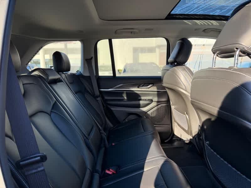 used 2023 Jeep Grand Cherokee car, priced at $33,697