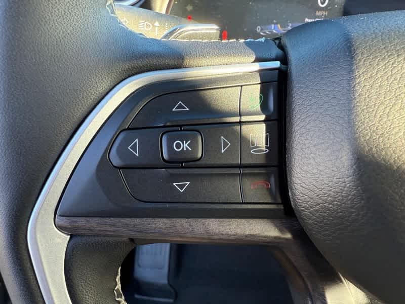 used 2023 Jeep Grand Cherokee car, priced at $33,697