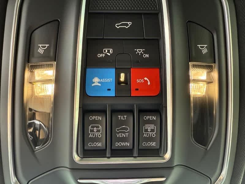 new 2025 Jeep Grand Cherokee car, priced at $48,906