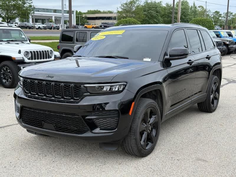 used 2024 Jeep Grand Cherokee car, priced at $35,178