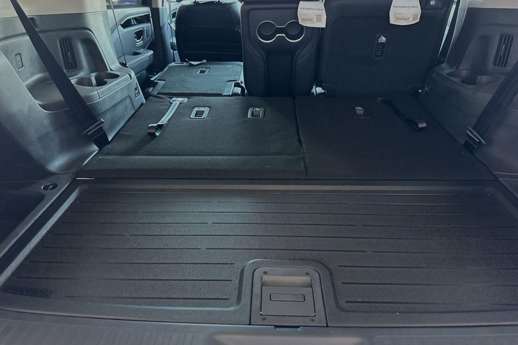 new 2025 Honda Pilot car, priced at $47,550