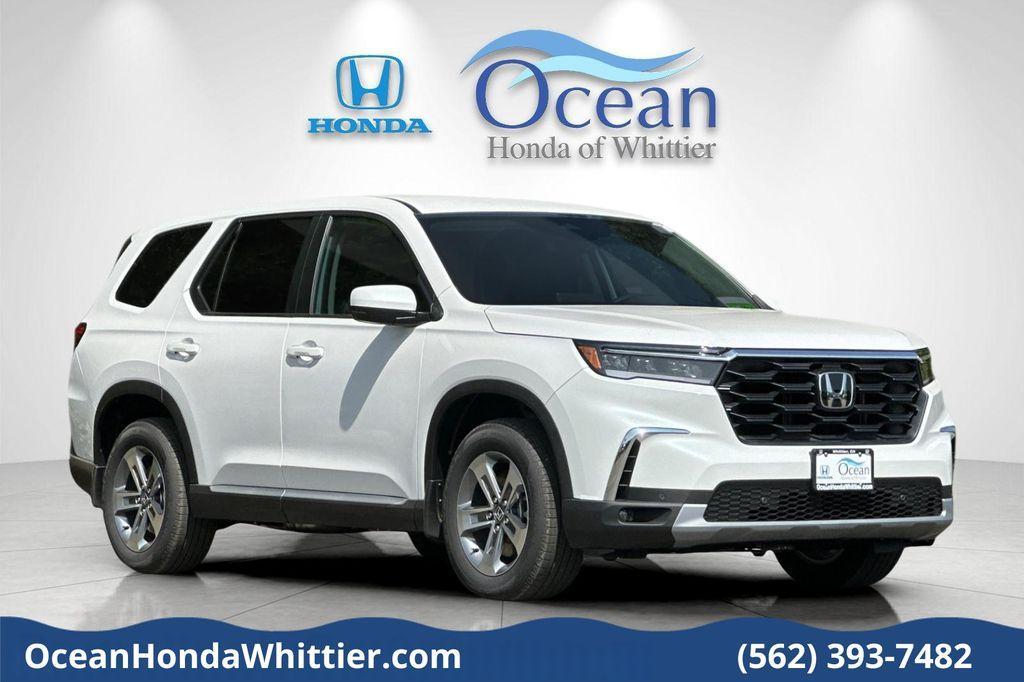 new 2025 Honda Pilot car, priced at $47,550