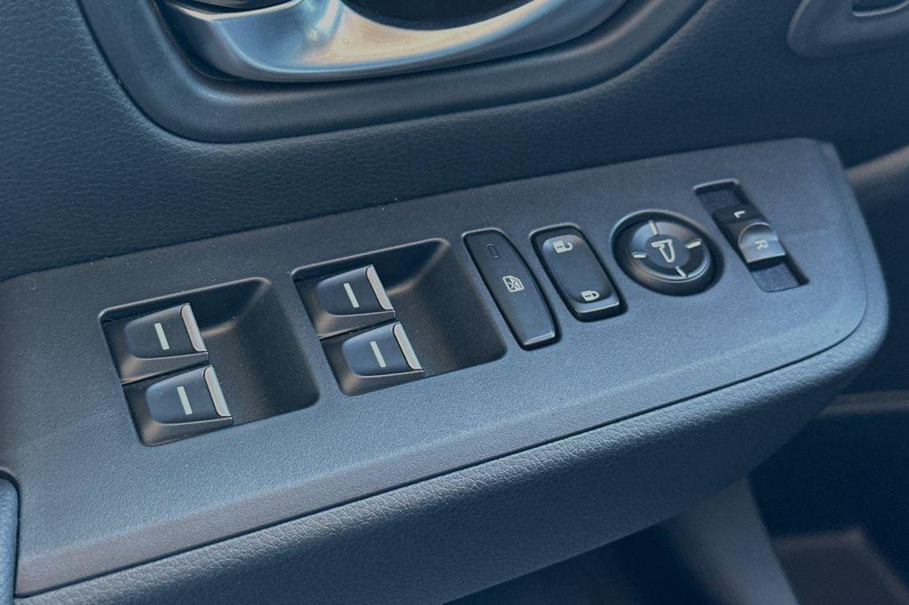 new 2025 Honda Pilot car, priced at $47,550