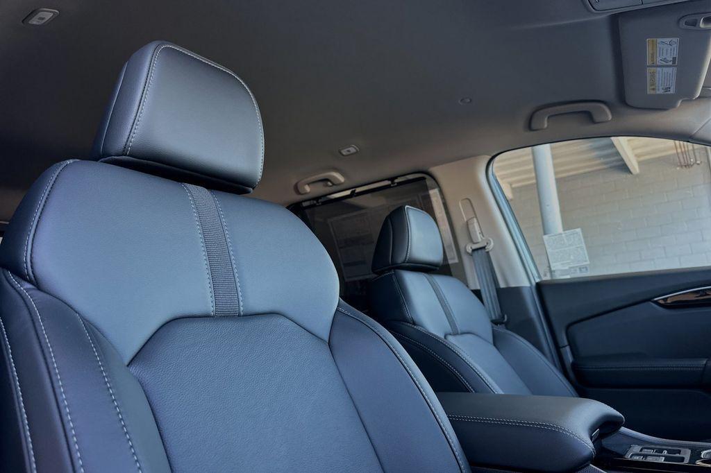new 2025 Honda Pilot car, priced at $47,550