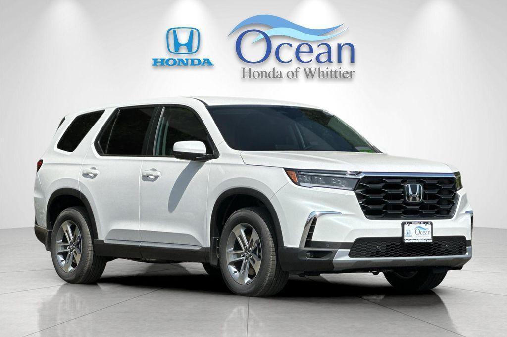 new 2025 Honda Pilot car, priced at $47,550