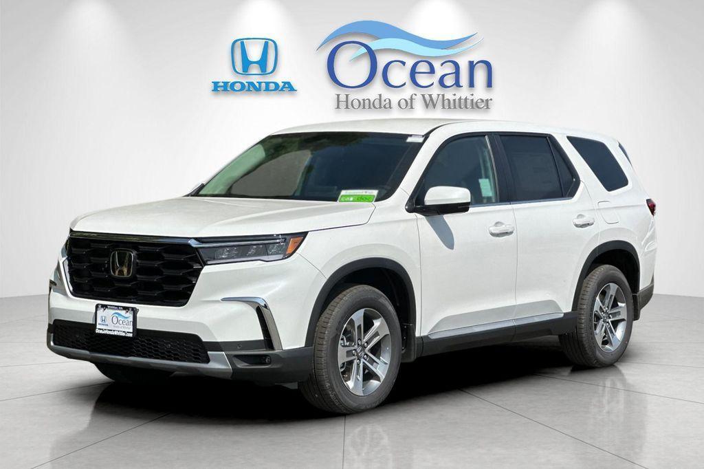 new 2025 Honda Pilot car, priced at $47,550