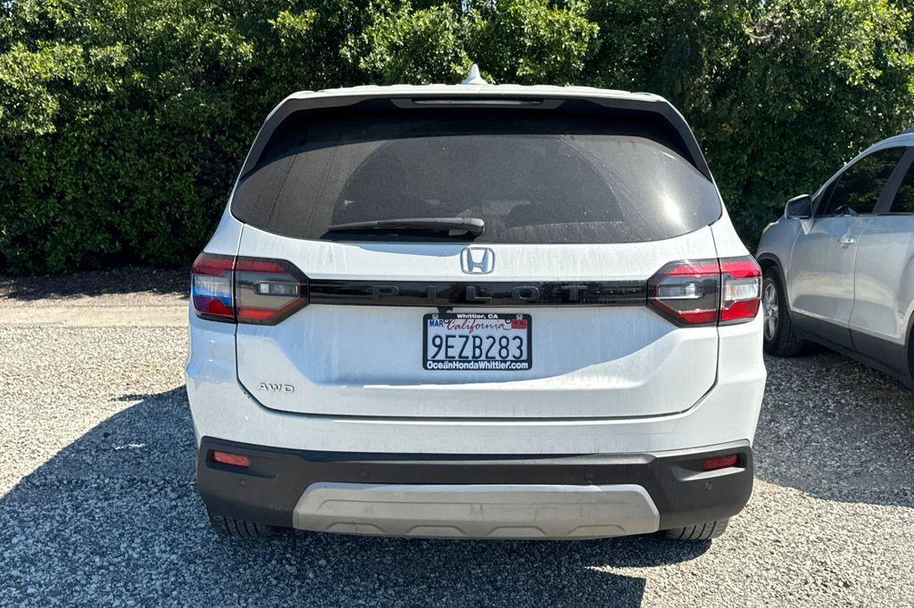 used 2023 Honda Pilot car, priced at $35,998