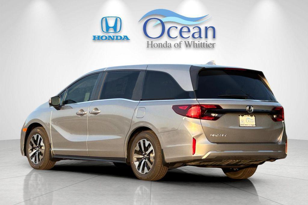 new 2026 Honda Odyssey car, priced at $44,290
