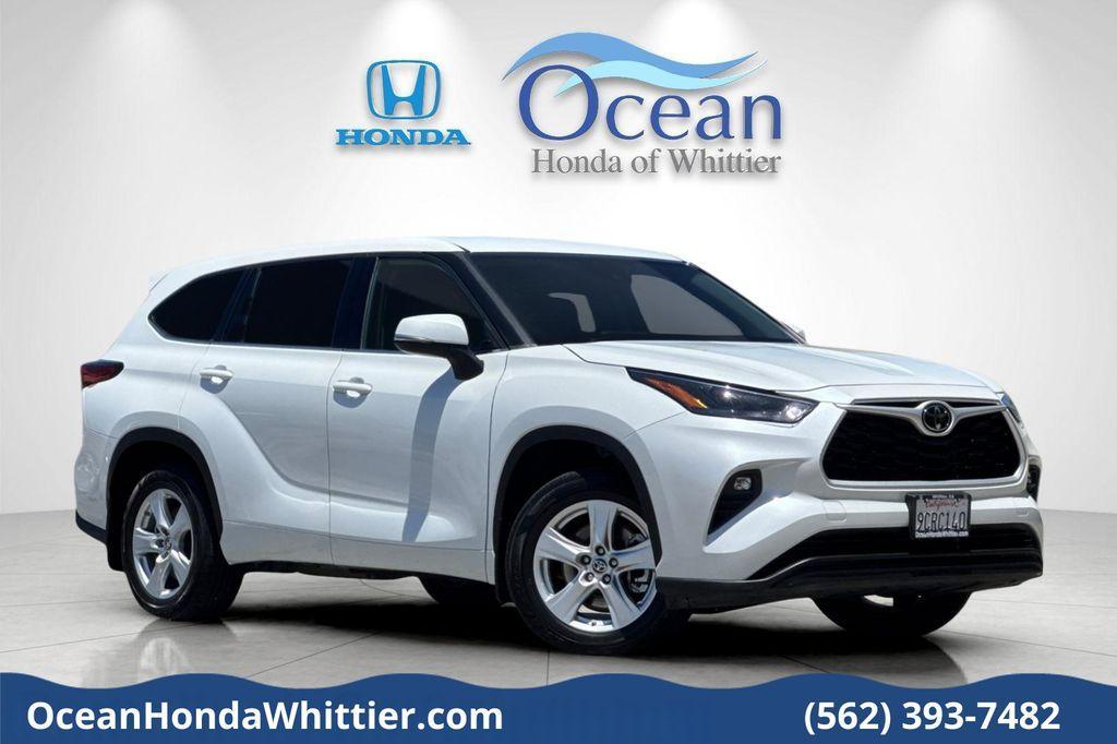 used 2022 Toyota Highlander car, priced at $30,171