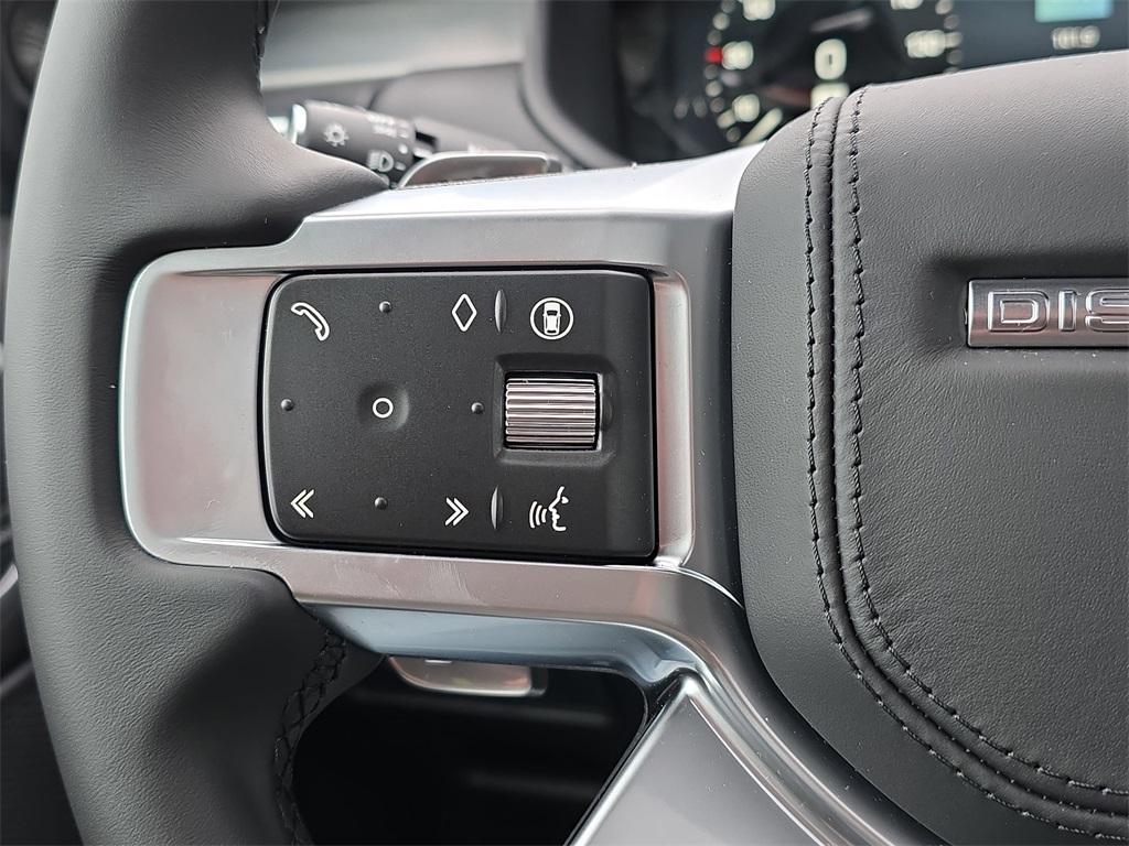 new 2026 Land Rover Discovery car