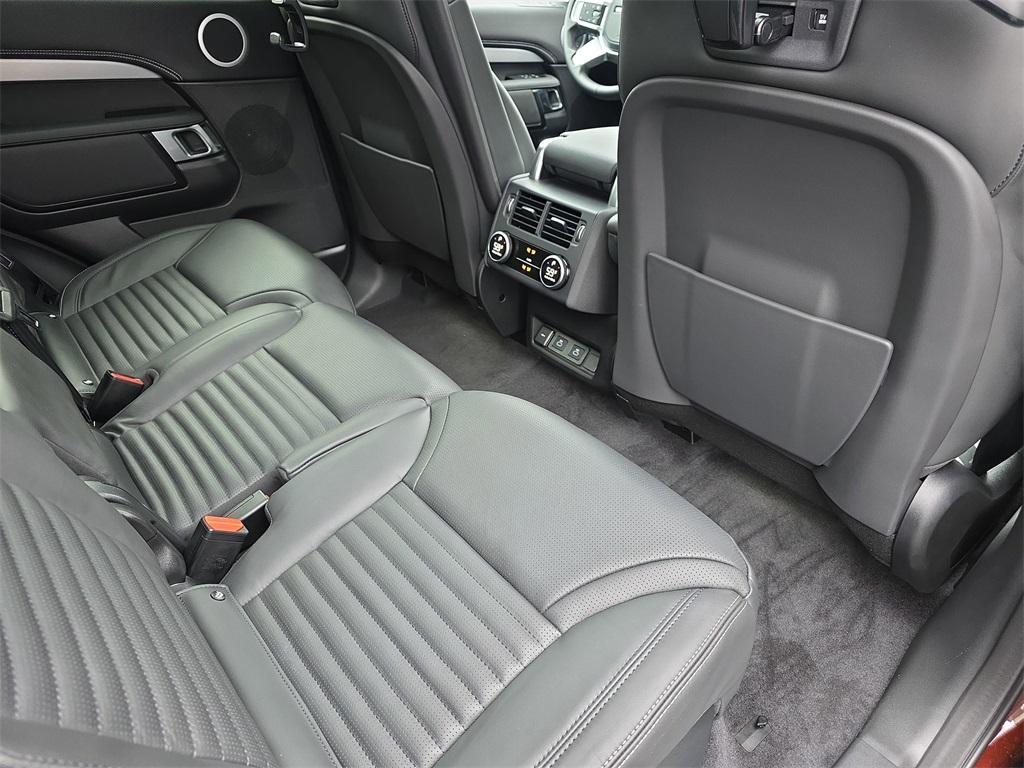 new 2026 Land Rover Discovery car