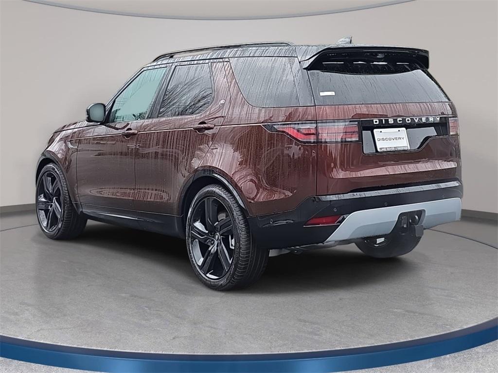 new 2026 Land Rover Discovery car