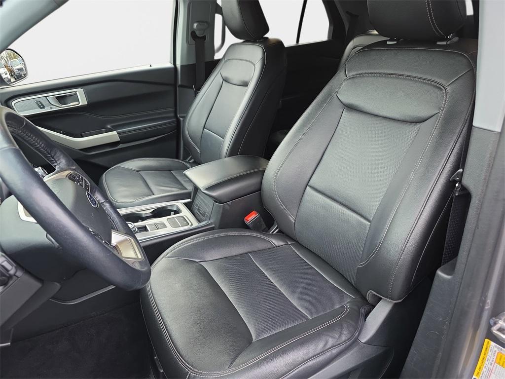 used 2022 Ford Explorer car, priced at $19,998