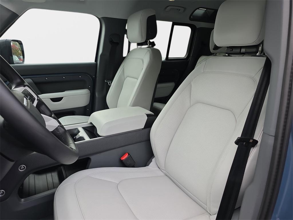 new 2026 Land Rover Defender car