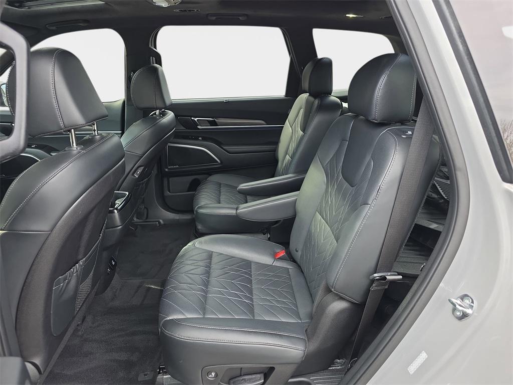 used 2025 Kia Telluride car, priced at $47,840