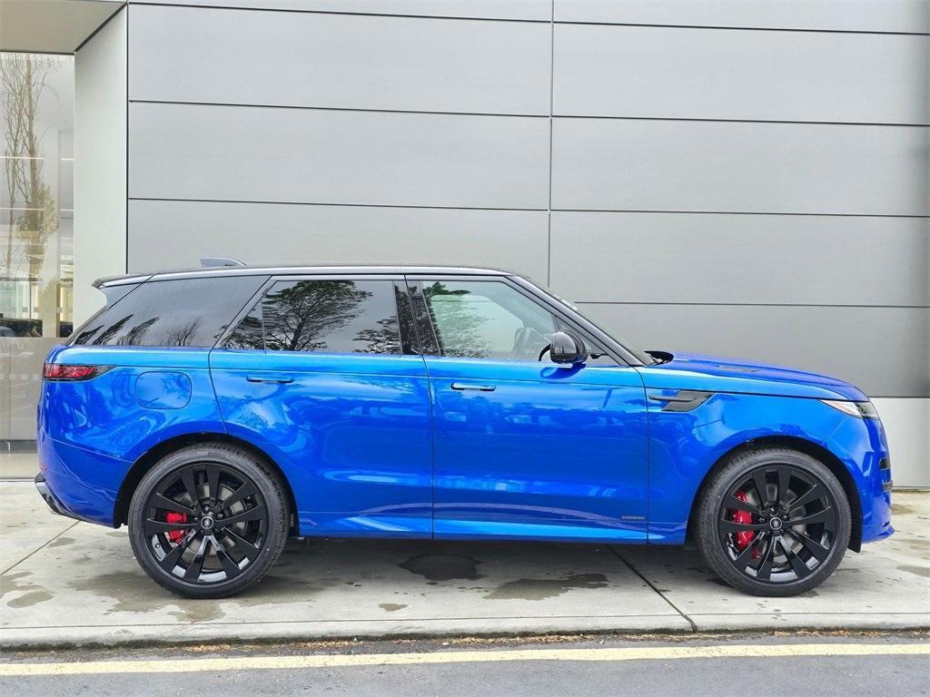 new 2025 Land Rover Range Rover Sport car, priced at $139,675