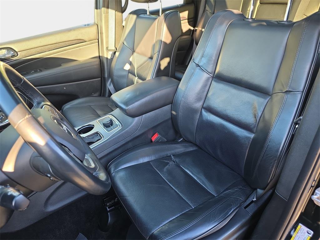 used 2019 Jeep Grand Cherokee car, priced at $17,340