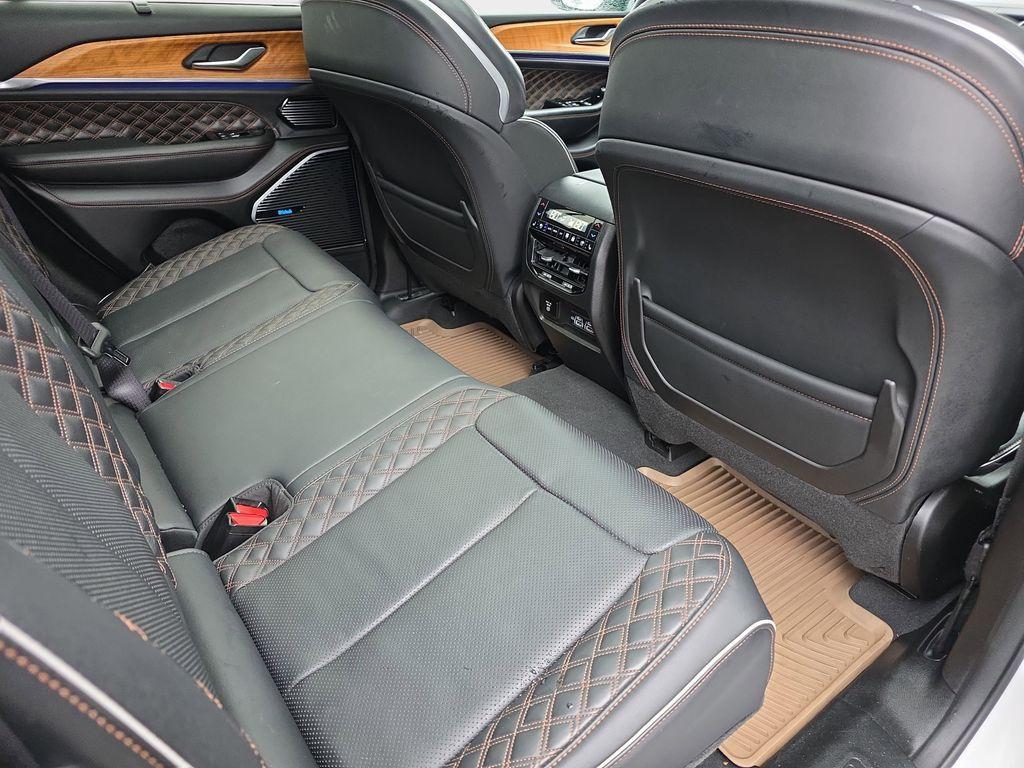 used 2023 Jeep Grand Cherokee car, priced at $39,110