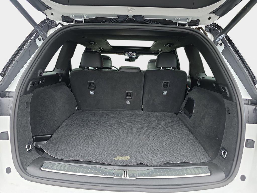 used 2023 Jeep Grand Cherokee car, priced at $39,110