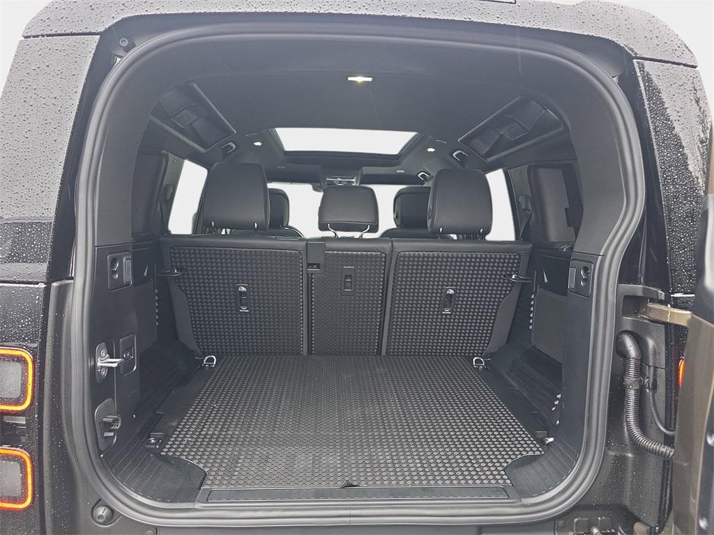 new 2026 Land Rover Defender car