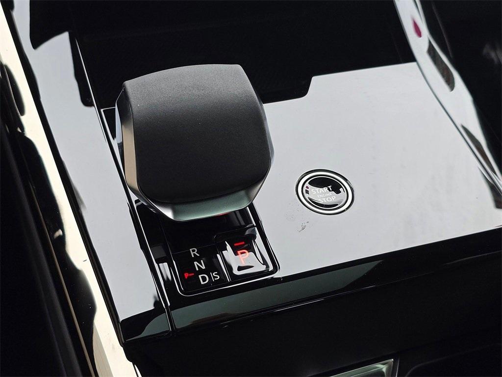 new 2025 Land Rover Range Rover Sport car, priced at $126,985