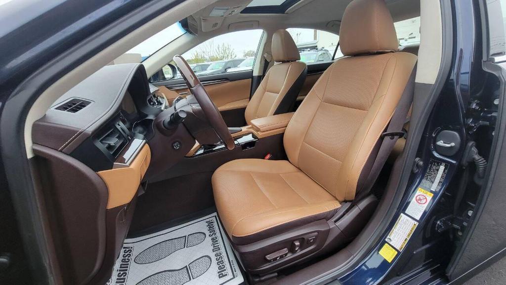 used 2017 Lexus ES 350 car, priced at $19,394